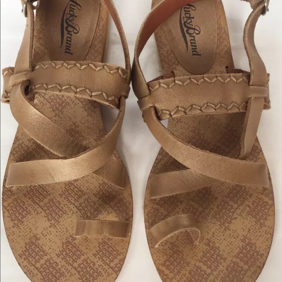 COPY - Lucky Brand Idaho Women tan  Leather Flat Strappy Sandals Sz 6 - Picture 3 of 9